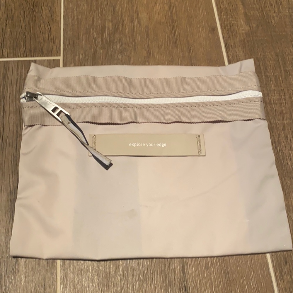 Brand new wristlet